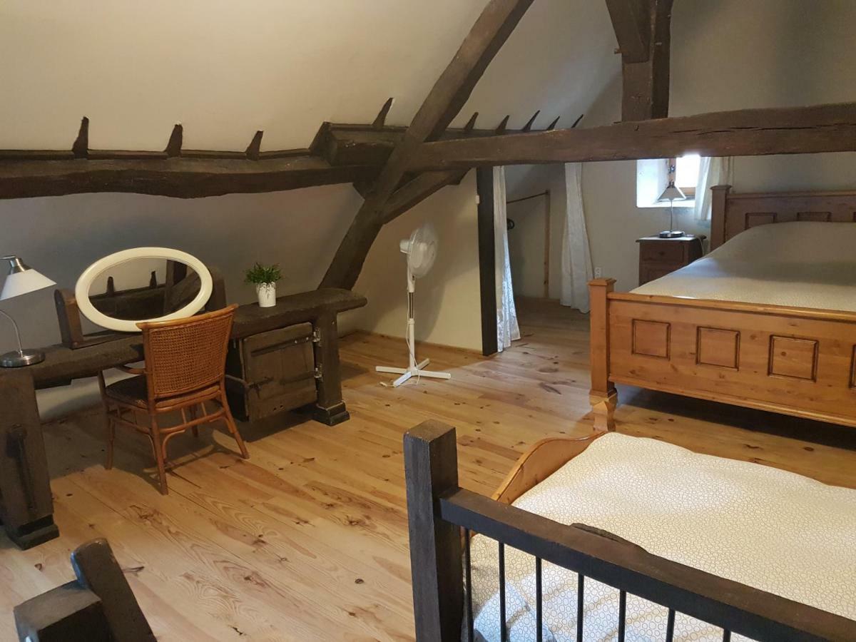 Le Petit Moulin tente 4 pers Saint-Hilaire (Allier) Exterior foto